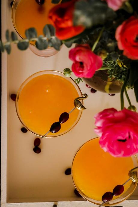 holiday drink, paloma cocktail, citrus based cocktail, entertaining drink, drink ideas for the holidays 