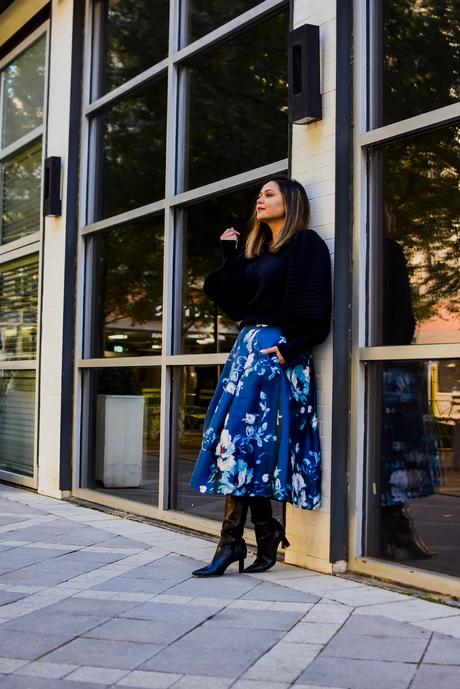 navy and black outfit, bow sweater, tipi boots, street style, street photography, style myths, myriad musings, saumya shiohare 