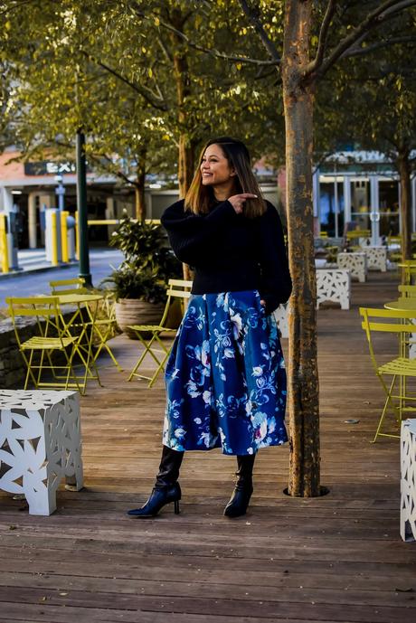 navy and black outfit, bow sweater, tipi boots, street style, street photography, style myths, myriad musings, saumya shiohare 