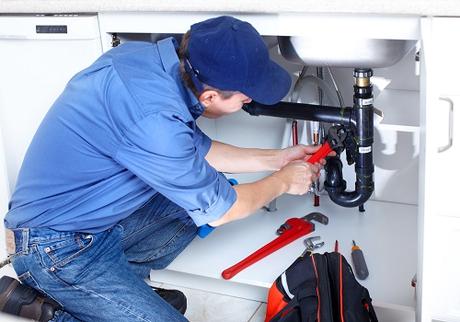 Hiring A Plumber For Leak Repair? Consider The Pros and Cons First Hiring A Plumber For Leak Repair? Consider The Pros and Cons First