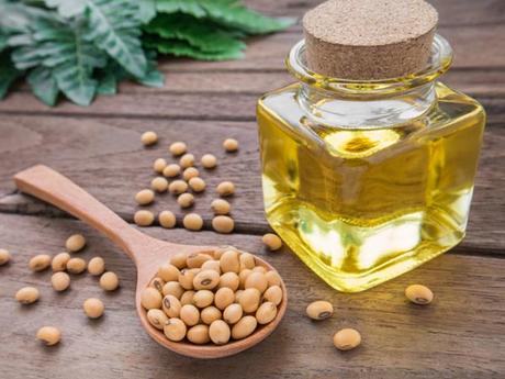 7 Amazing Benefits of Soybean oil for Hair and Skin