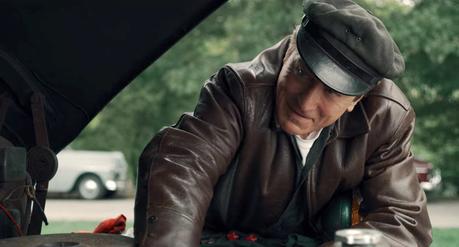 The Irishman: De Niro’s Brown Leather Jacket The Irishman: De Niro’s Brown Leather Jacket