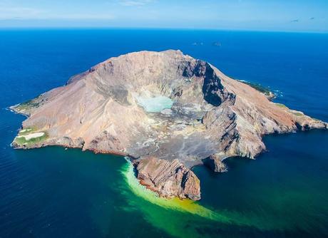 New Zealand Volcano Eruption: 5 confirmed dead, 20 missing