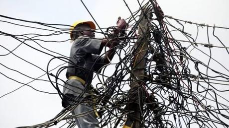 Electricity workers begin nationwide strike