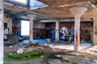 Friday Fotos: Squatter's Rights [The Hallucinated City]