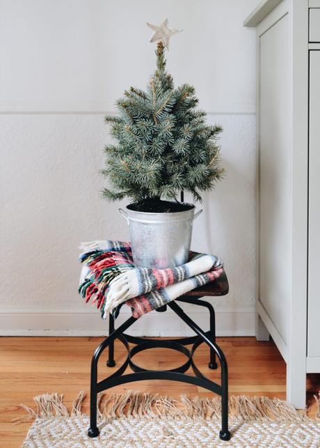 3 Ways to Use Galvanized Metal in Holiday Decor
