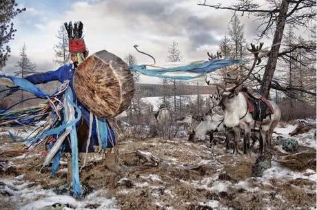 A Photographer took some seriously Amazing Photos of a lost Mongolian Tribe
