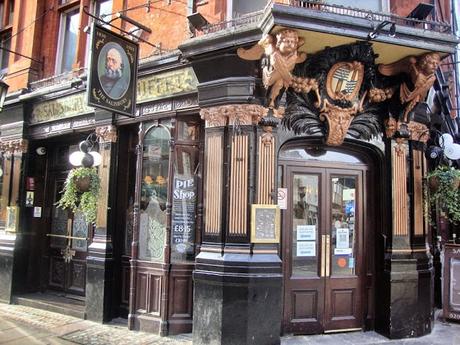 Five West End Pubs To Rest/Hide From Christmas Shopping