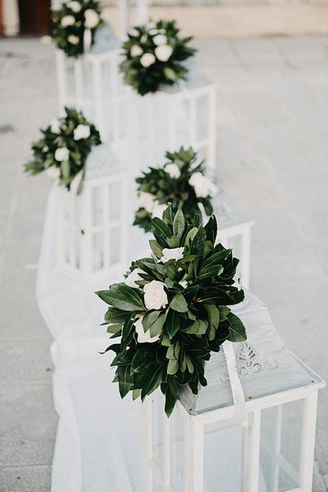 summer-wedding-olives-white-flowers_14
