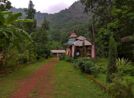 Complete Travel Guide for Kiriburu, Meghataburu, Saranda Forest