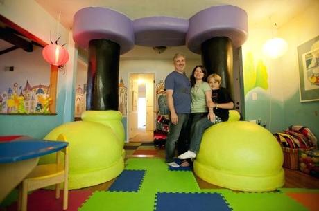 disney themed homes hotel rooms disneyland check out the amazing rental home orange county