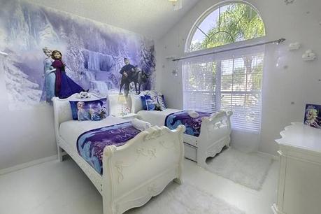 disney themed homes decorated house villa only 4 mi to