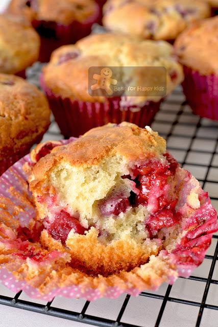 reduced sugar raspberry muffins