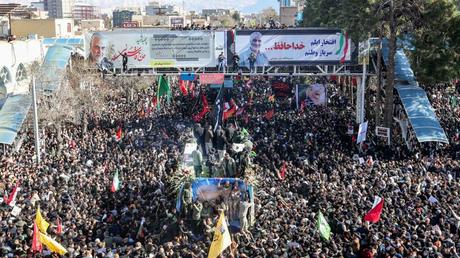 Soleimani: Stampede kills at least 35 mourners in the burial