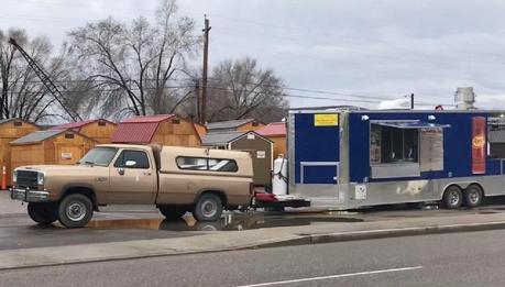 7 Practical Tips on How to Minimize Trailer Sway