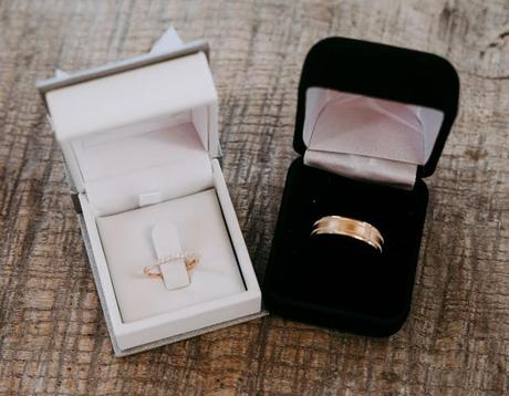 Traditional and Modern Gifts for Wedding Anniversary by Milestone Years