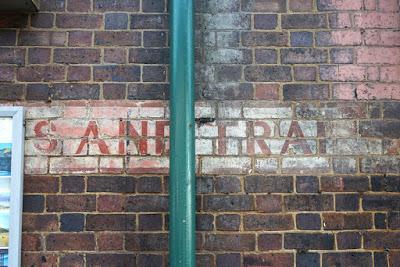 Ghost signs (139): Chester, platform 3