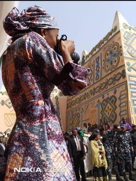 Nigerians Reacts As Buhari’s Youngest Daughter Arrives Bauchi In Presidential Jet For Photoshoots