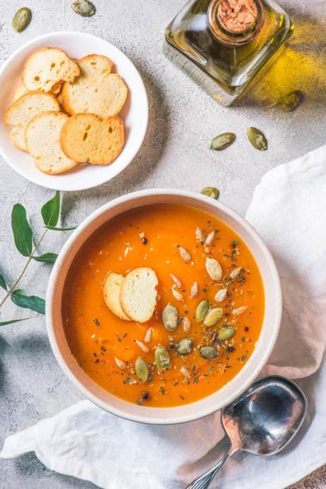 Vegetarian White Bean Soup with Pumpkin