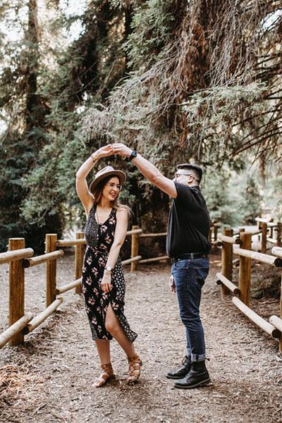 Engagement photo shoot reasons