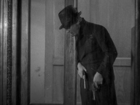Cagney’s Chalkstripe Suit in The Public Enemy Cagney’s Chalkstripe Suit in The Public Enemy