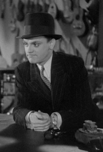 Cagney’s Chalkstripe Suit in The Public Enemy Cagney’s Chalkstripe Suit in The Public Enemy