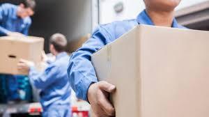5 Reasons to Hire a Moving Company