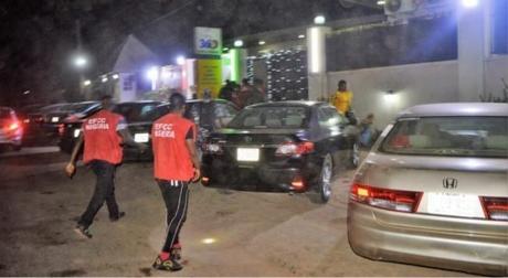 EFCC Storms Notorious ‘Yahoo Boys’ Club In Ibadan, Arrests 89 Suspected Internet Fraudsters [Photos]