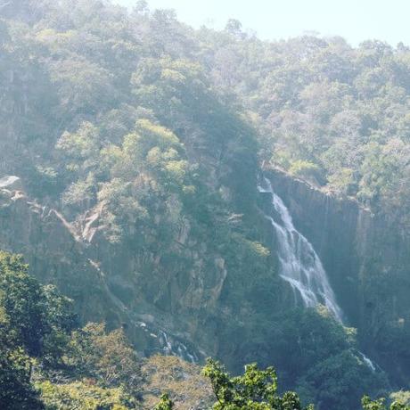 Lodh Falls / Budha Ghag Falls, Latehar, Jharkhand – Places to Visit, How to reach, Things to do, Photos