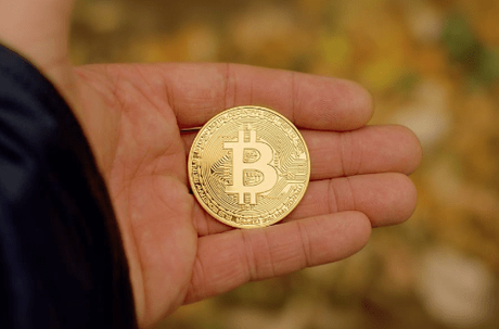 How to Cash Out Bitcoin (Complete Guide)