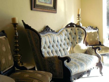 victorian furniture images style identification and value guide