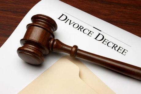 What You Need to Know About Debt and Divorce