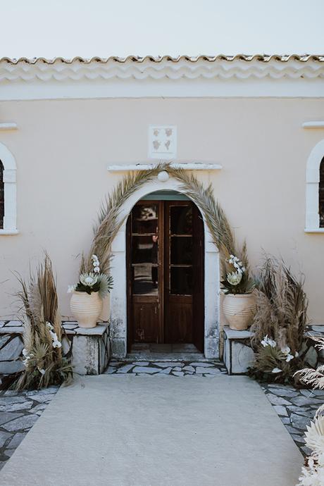 bohemian-style-wedding-lefkada-abundance-earthy-colors-and-textures_15