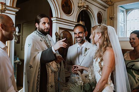 bohemian-style-wedding-lefkada-abundance-earthy-colors-and-textures_24