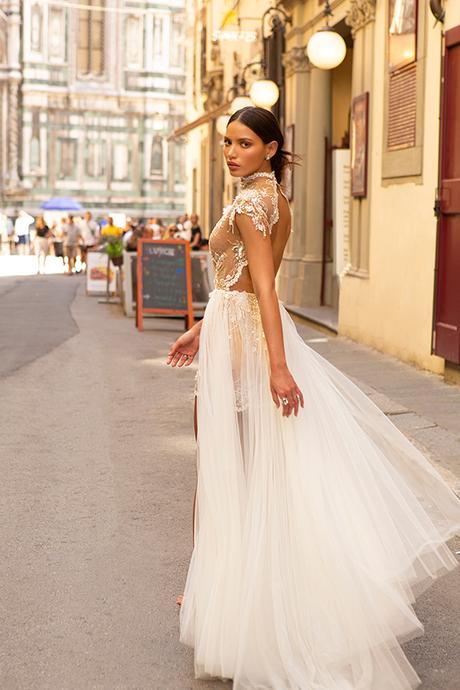 sophisticated-boho-chic-berta-wedding-gowns-muse-berta-fw-2020_17