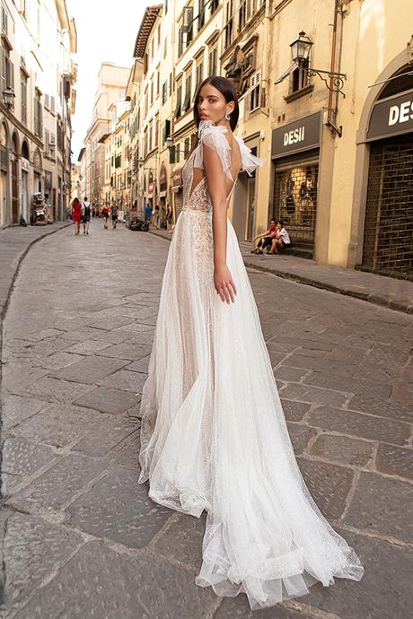 sophisticated-boho-chic-berta-wedding-gowns-muse-berta-fw-2020_10