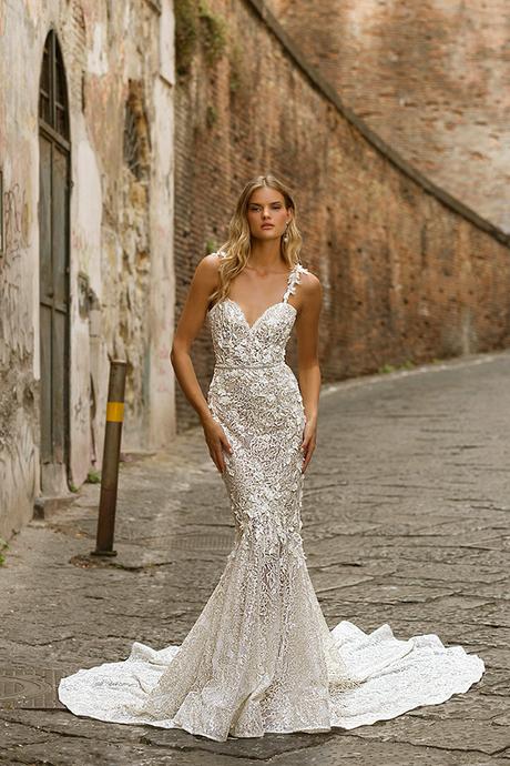 glamorous-wedding-dresses-breathtaking-bridal-look-berta-2020-collection_27