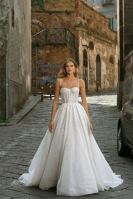 glamorous-wedding-dresses-breathtaking-bridal-look-berta-2020-collection_03x