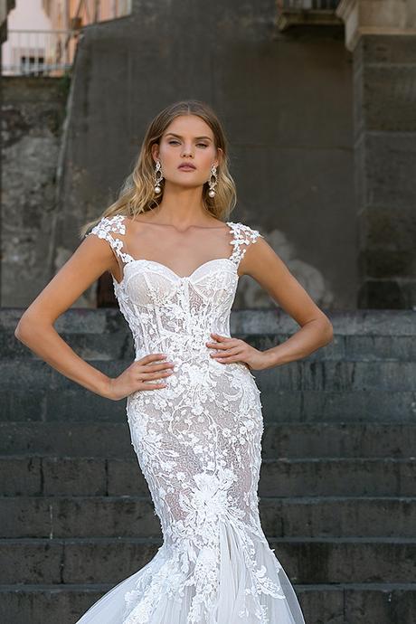glamorous-wedding-dresses-breathtaking-bridal-look-berta-2020-collection_05x