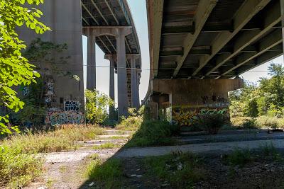 Conjunctions: transportation and graffiti [Jersey City]