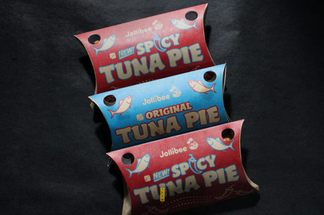 Jollibee Now Has a SPICY Tuna Pie Version!