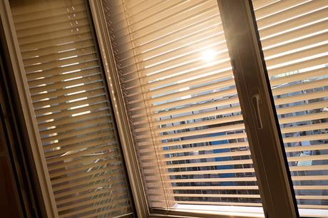 14 Types of Blinds – Find The Right Type For Your Home