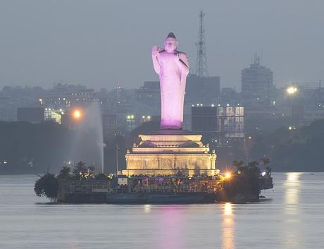 Hussain_Sagar_Budhdha_Statue_Hyderabad