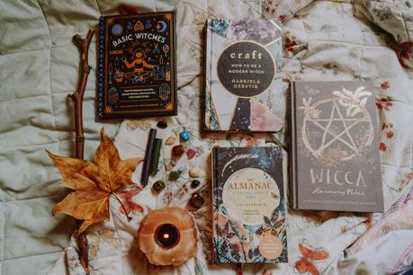 You Want To Be a Witch? The Best Resources, Books & Supplies!