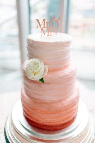 wedding trends 2019 ombre coral buttercream bridal cake with flower sarah jane ethan photography