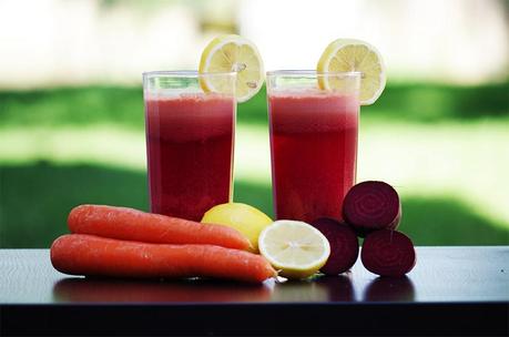 10 Healthy Juice Recipes for a Juicer or a Blender