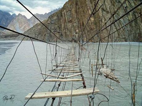 10 Most Dangerous Bridges In The World, Will Take Your Breath Away!