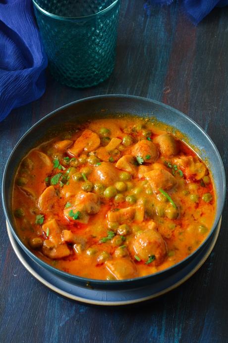 Matar Mushroom Curry, Dhingri Matar Recipe