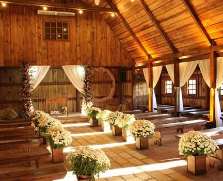 new country love songs barn wedding ceremony