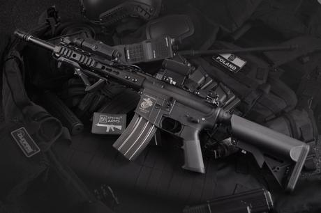 Guns and Gadgets: The Coolest Tech You Can Buy for an AR-15 Rifle